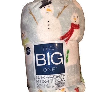 THE BIG ONE super soft, oversized plush throw, blanket, comfy